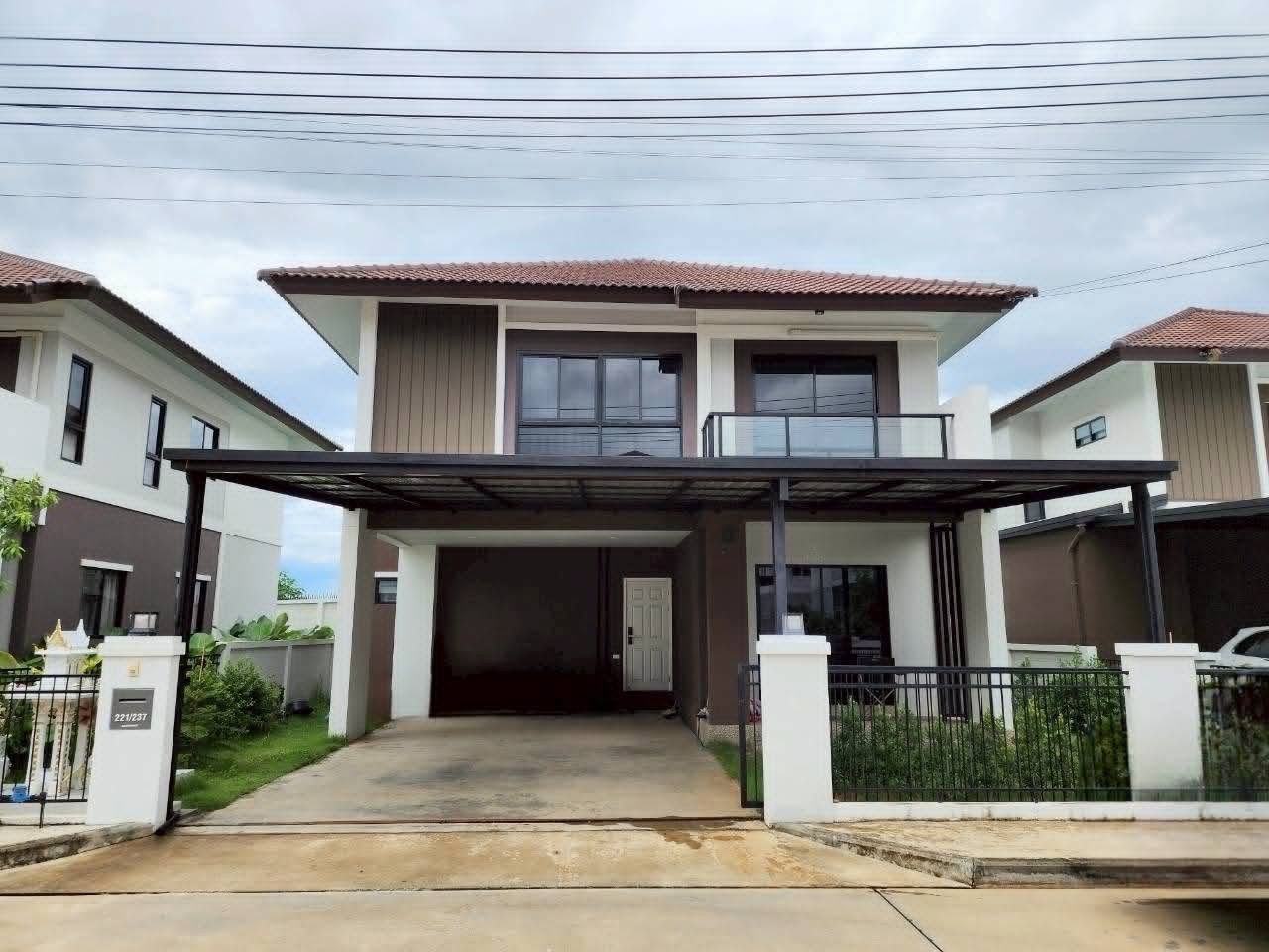 4 Bedroom House For Rent In San Phak Wan, Chiang Mai