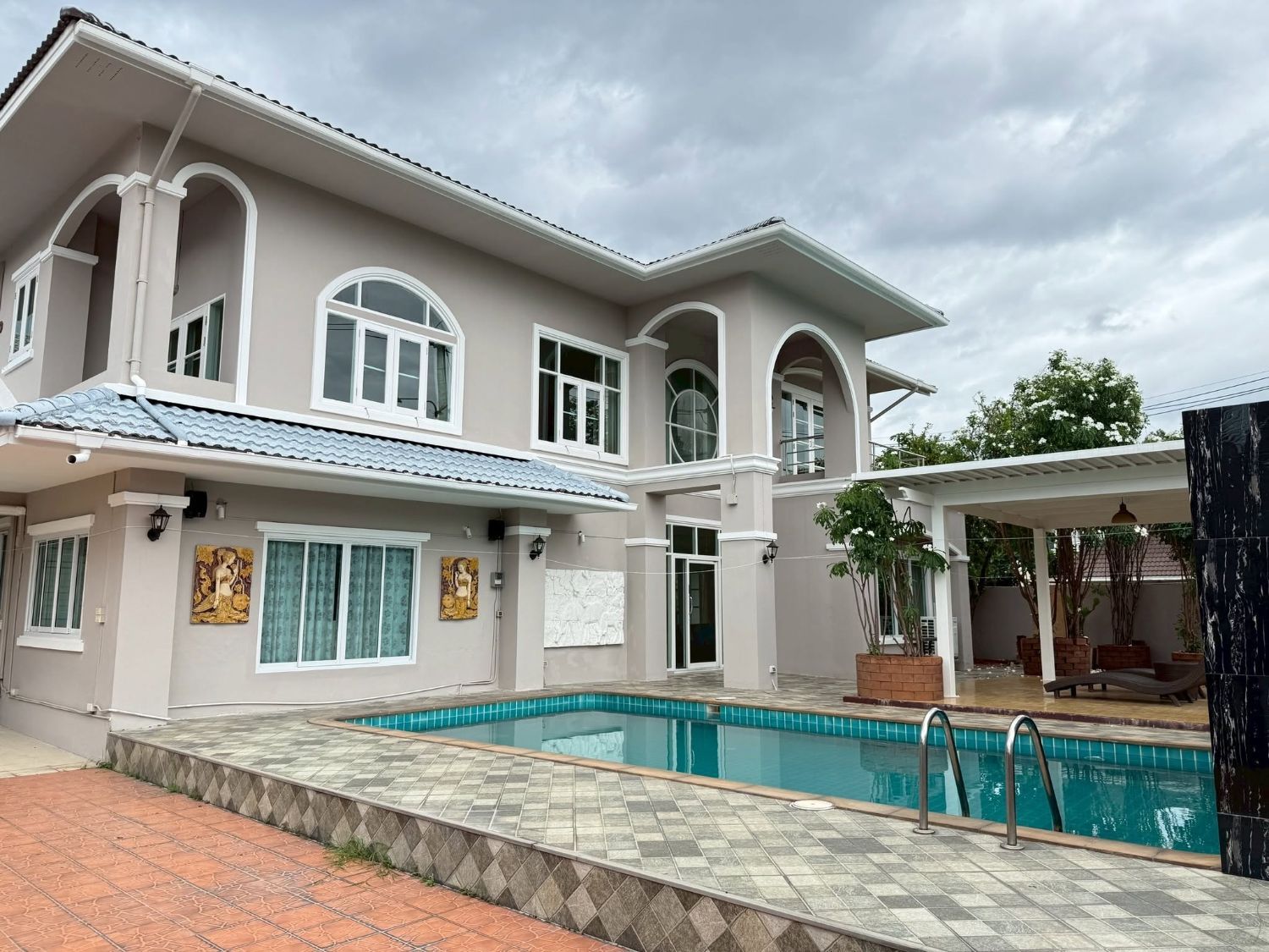 5 Bedroom Villa For Rent In Fa Ham, Chiang Mai