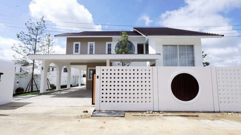 4 Bedroom Villa For Rent In San Phak Wan, Chiang Mai