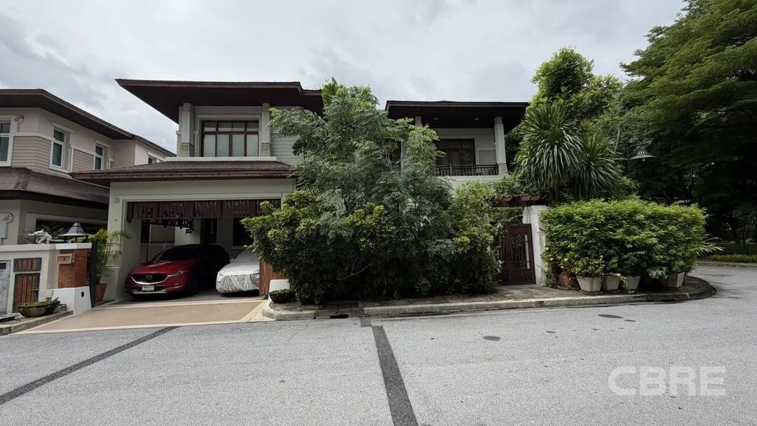 4 Bedrooms House for sale In Siri Tawara Village Lat Phrao Bangkok