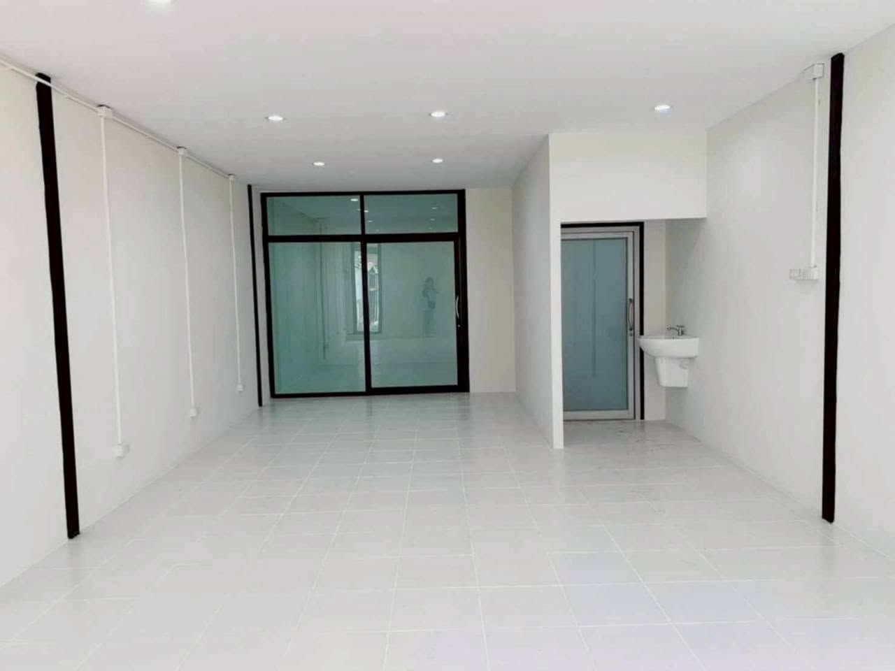 5 Bedroom House For Rent At Wantana Village