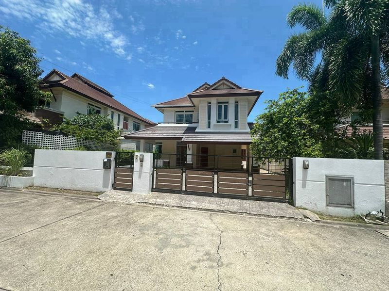3 Bedroom House For Rent At The Boulevard Sriracha