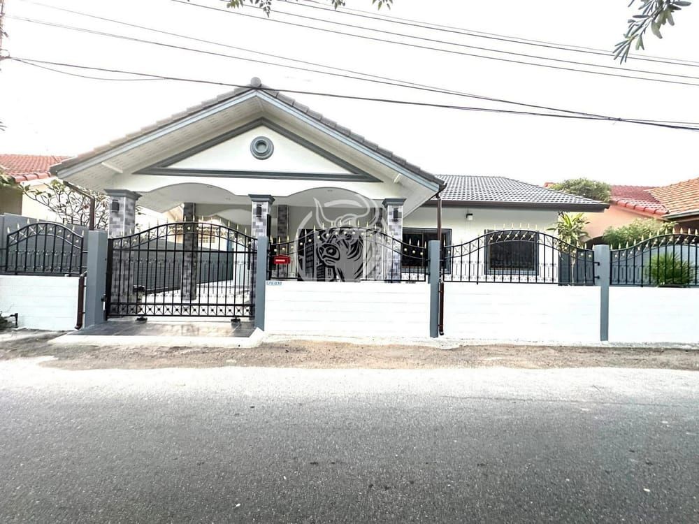 3 Bedroom House For Rent In Nong Prue, Chon Buri