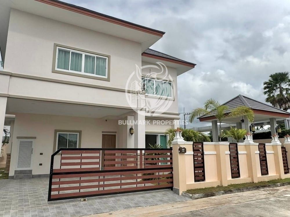 4 Bedroom House For Rent At Baan Dusit Garden
