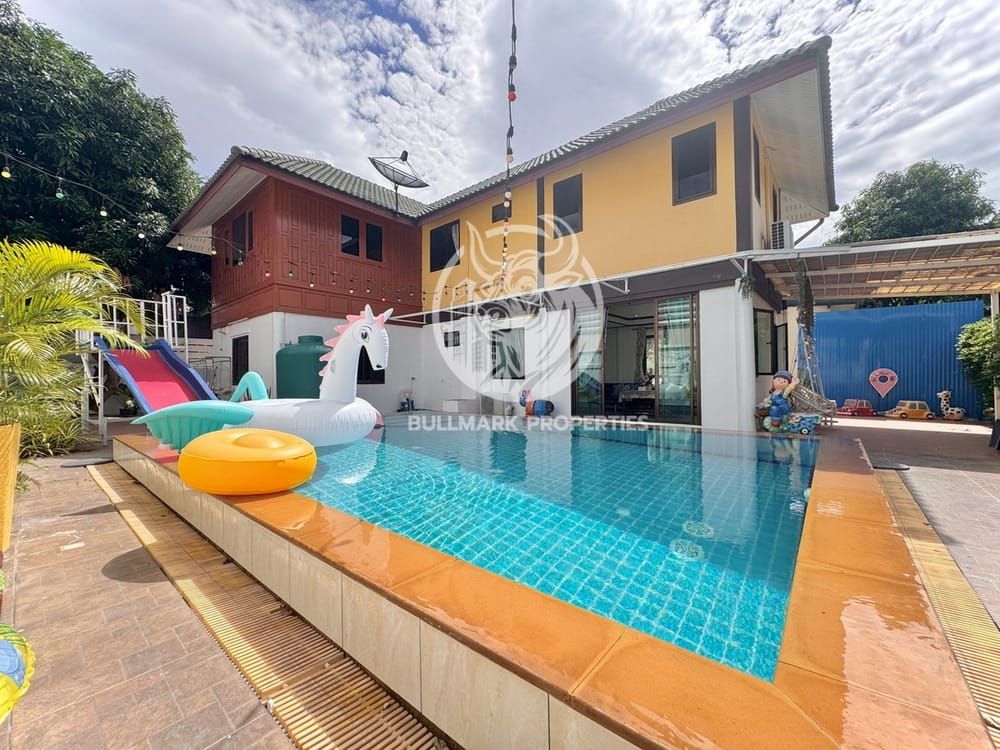 4 Bedroom House For Rent In Huai Yai, Chon Buri