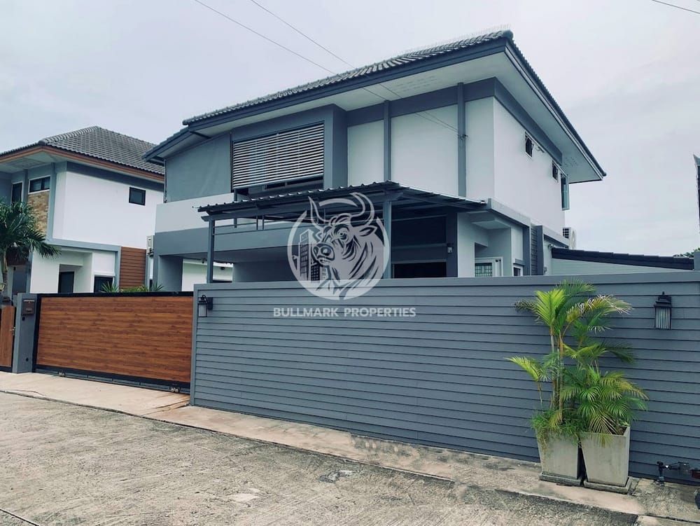 3 Bedroom House For Rent At Uraiwan Park View
