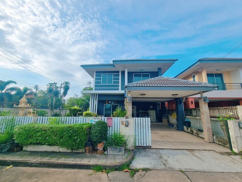 3 Bedroom House For Rent In Surasak, Chon Buri