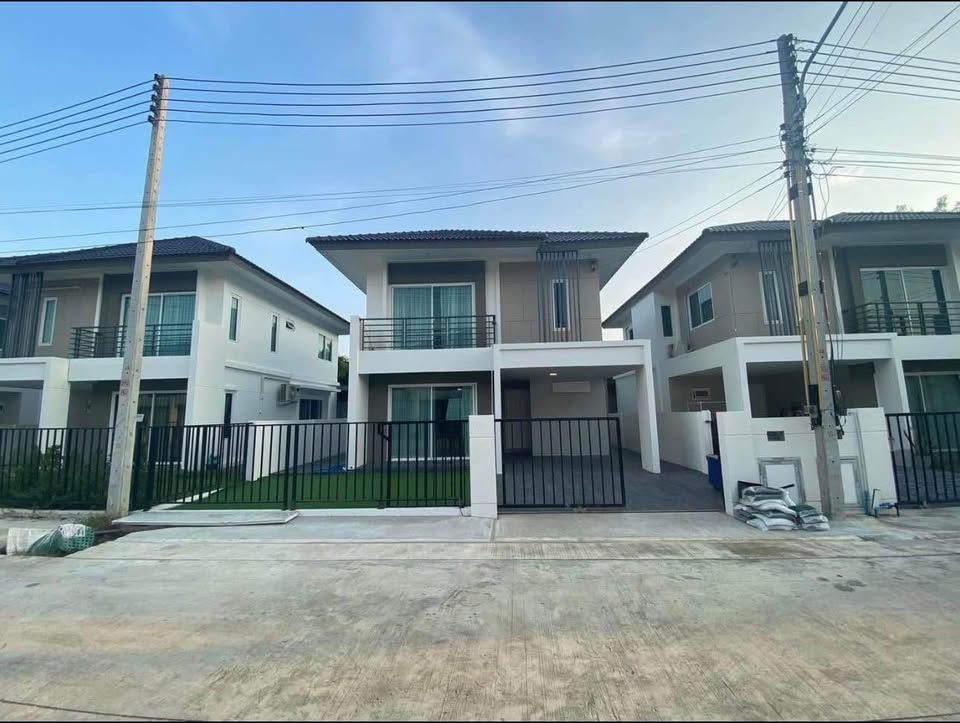 3 Bedroom House For Rent In Huai Yai, Chon Buri