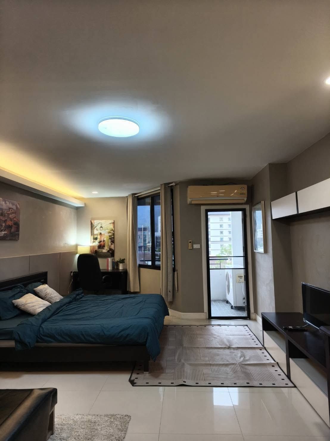 Studio Condo For Rent At The Trio Condo