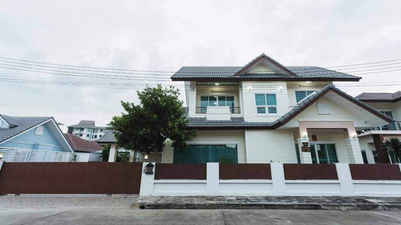 4 Bedroom Villa For Rent In Pa Daet, Chiang Mai