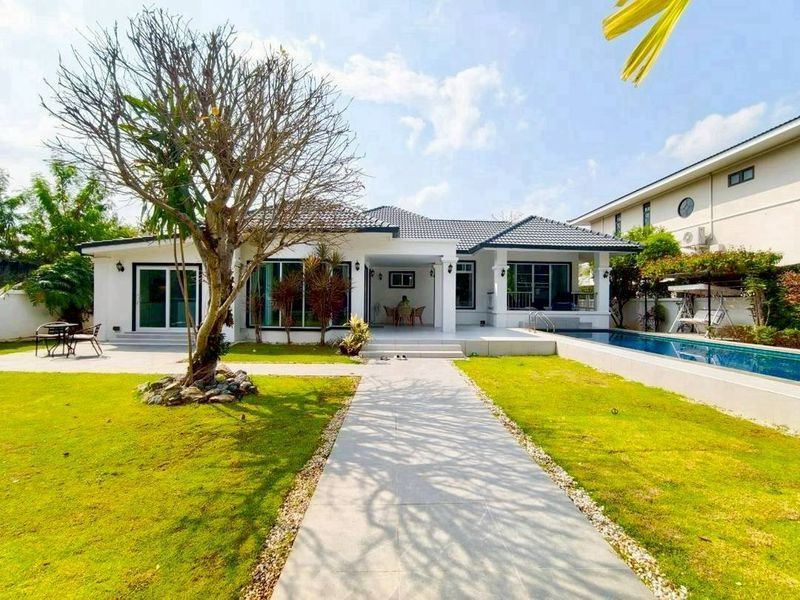 4 Bedroom House For Rent In Mae Hia, Chiang Mai