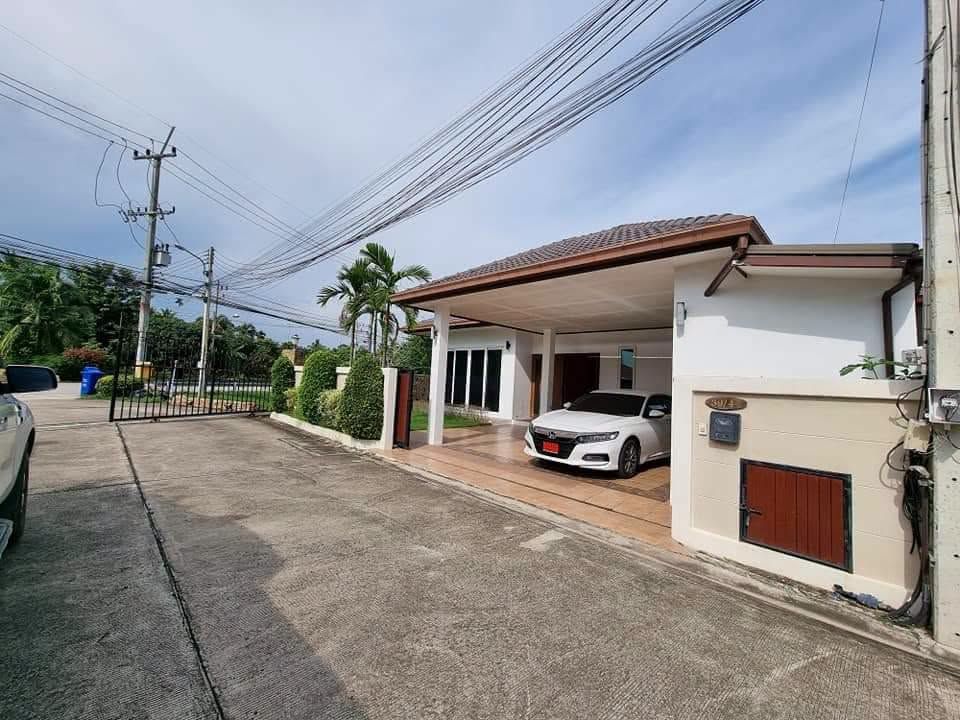 3 Bedroom Villa For Rent In Huai Yai, Chon Buri