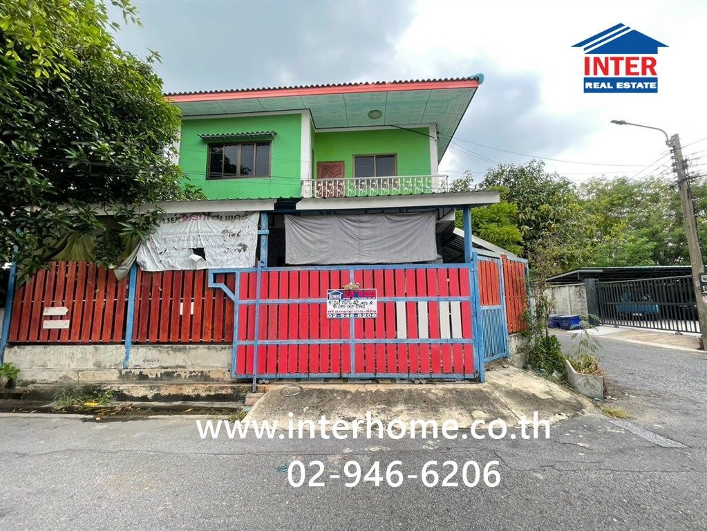 3 Bedroom Townhouse For Rent In Khlong Thanon, Bangkok