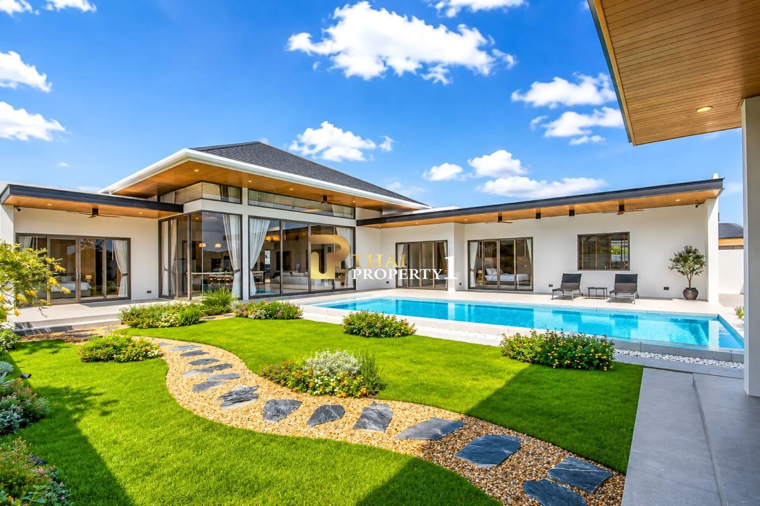 4 Bedrooms Villa for sale In La Felice Exclusive Villa Hua Hin Thap Tai Hua Hin
