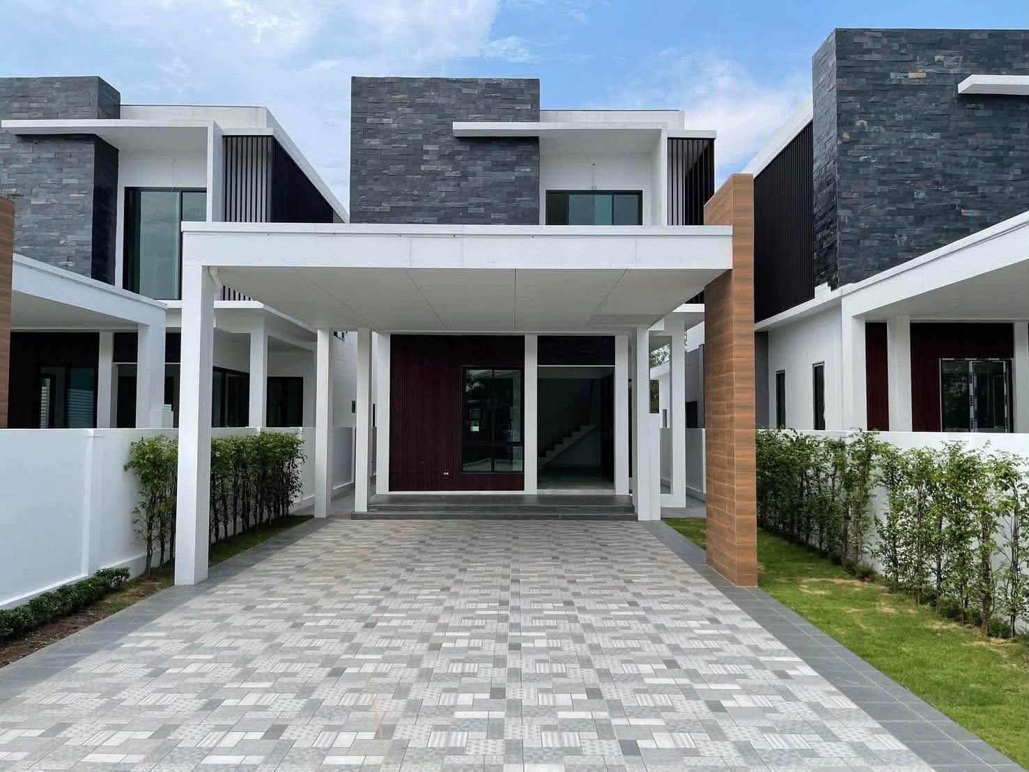 4 Bedroom House For Rent In Mae Hia, Chiang Mai