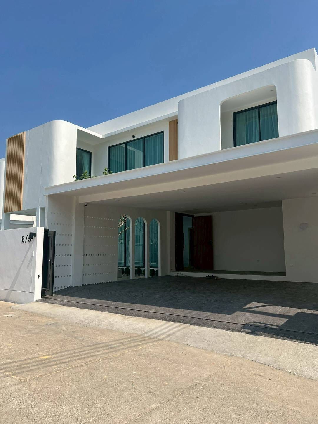 4 Bedroom House For Rent In San Phak Wan, Chiang Mai