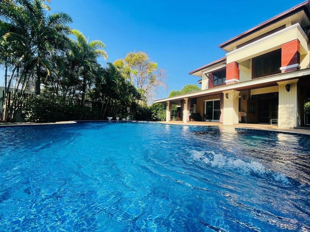 8 Bedroom House For Rent In Fa Ham, Chiang Mai