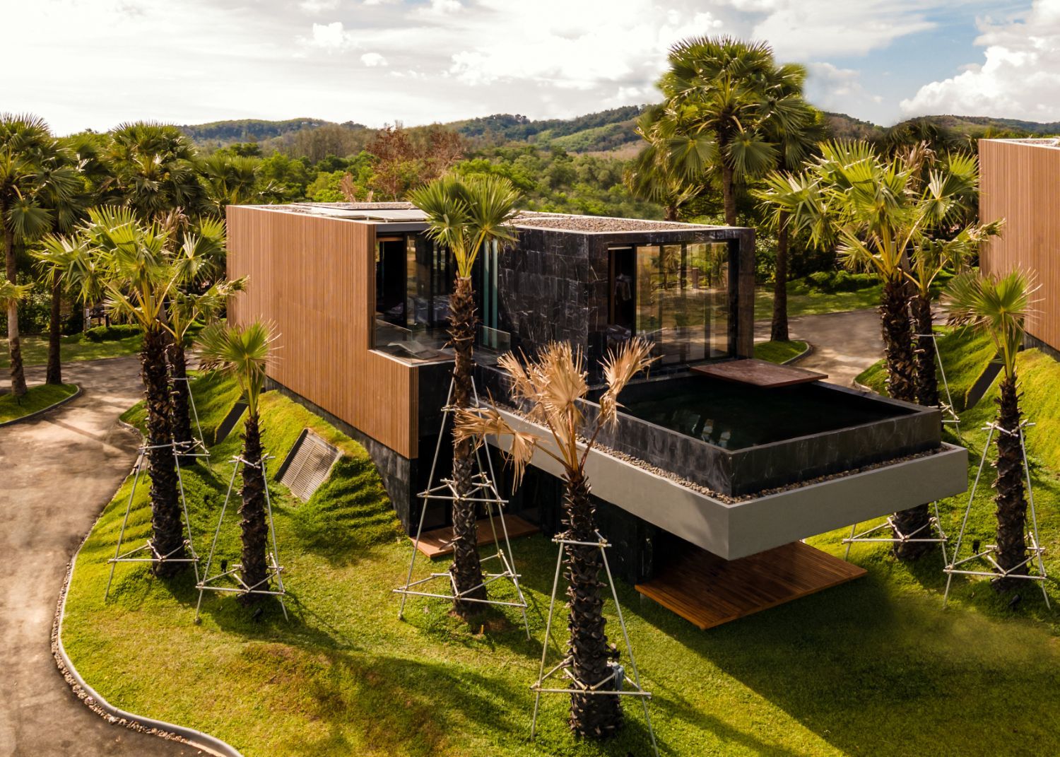 3 Bedrooms Villa for sale In Talat Yai Phuket