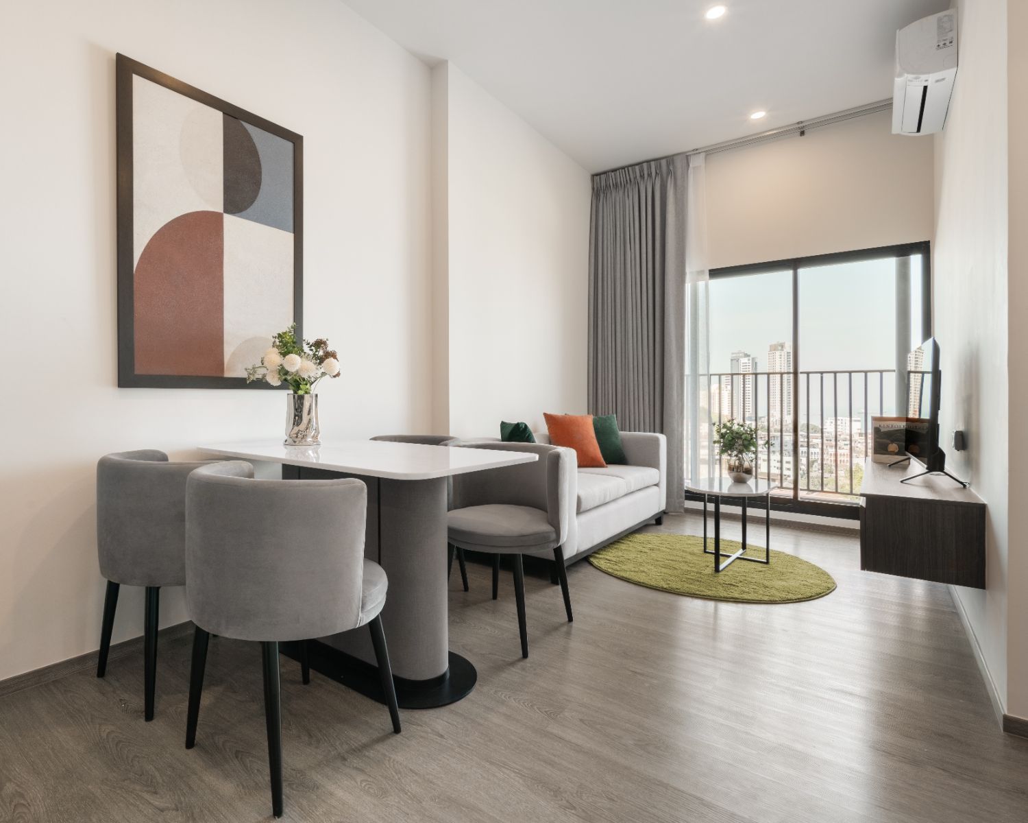 2 Bedroom Condo For Rent At The Hampton Sriracha