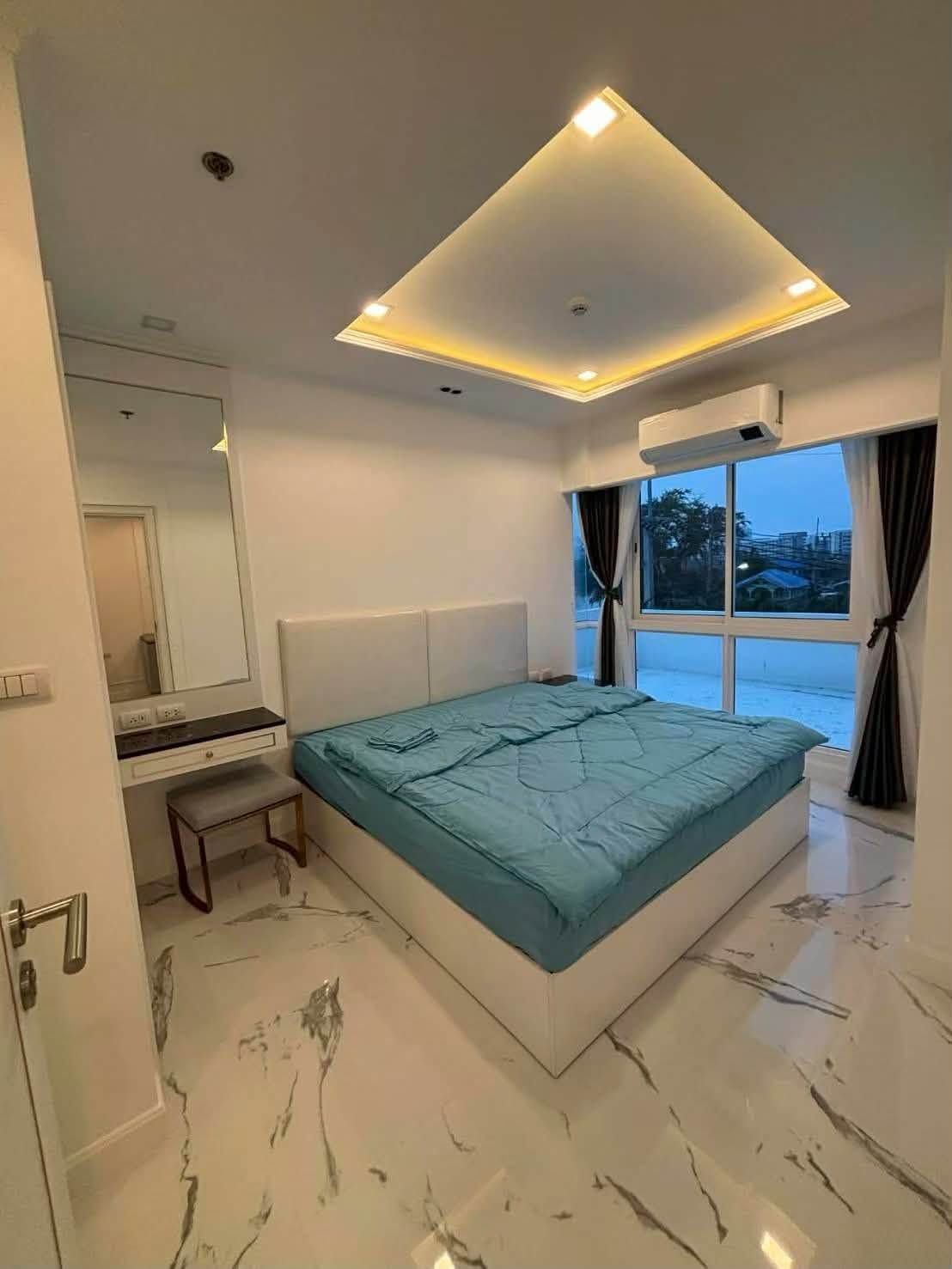 1 Bedroom Condo For Rent At The Empire Tower