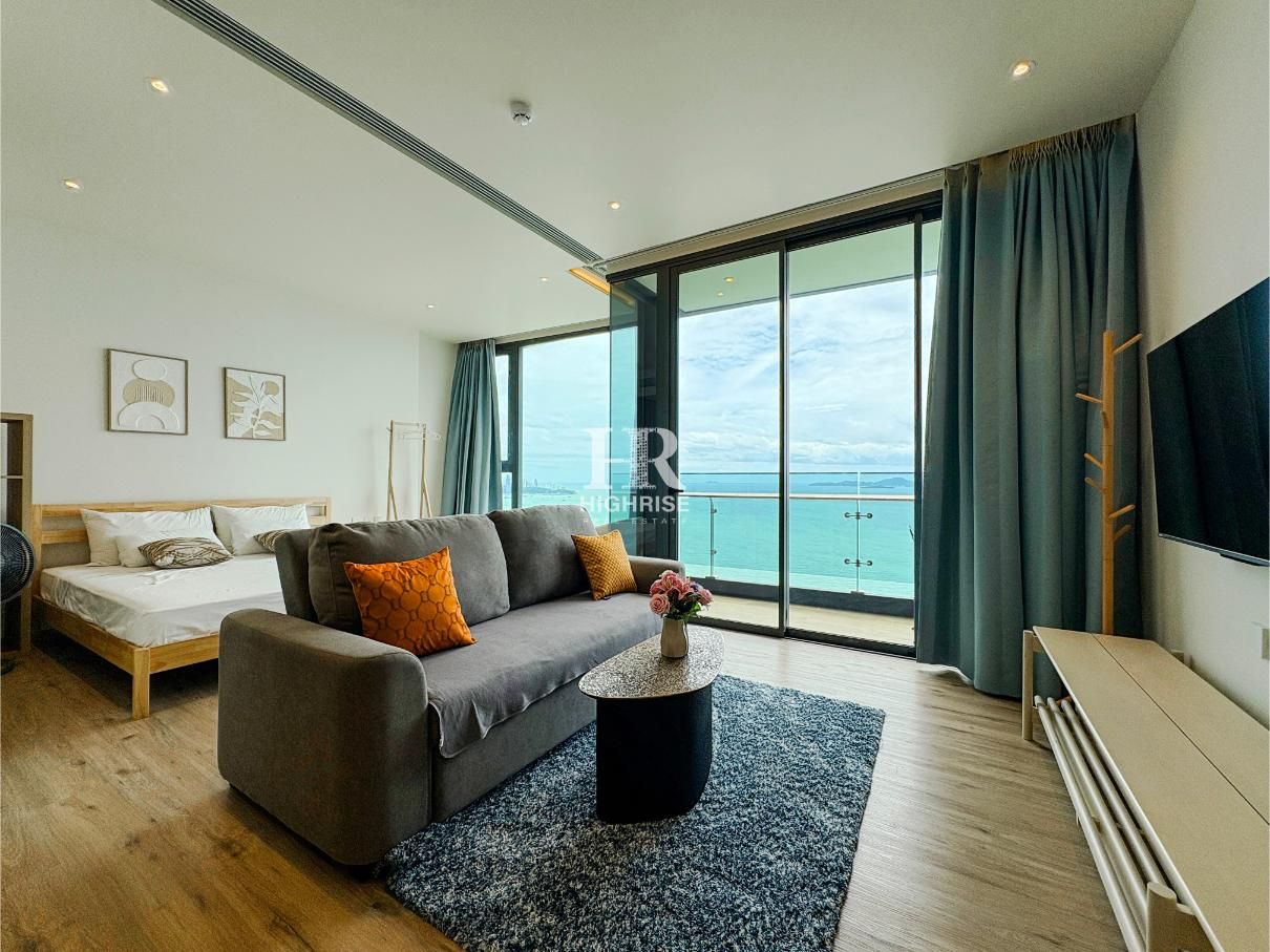 1 Bedroom Condo For Rent At Arom Wongamat