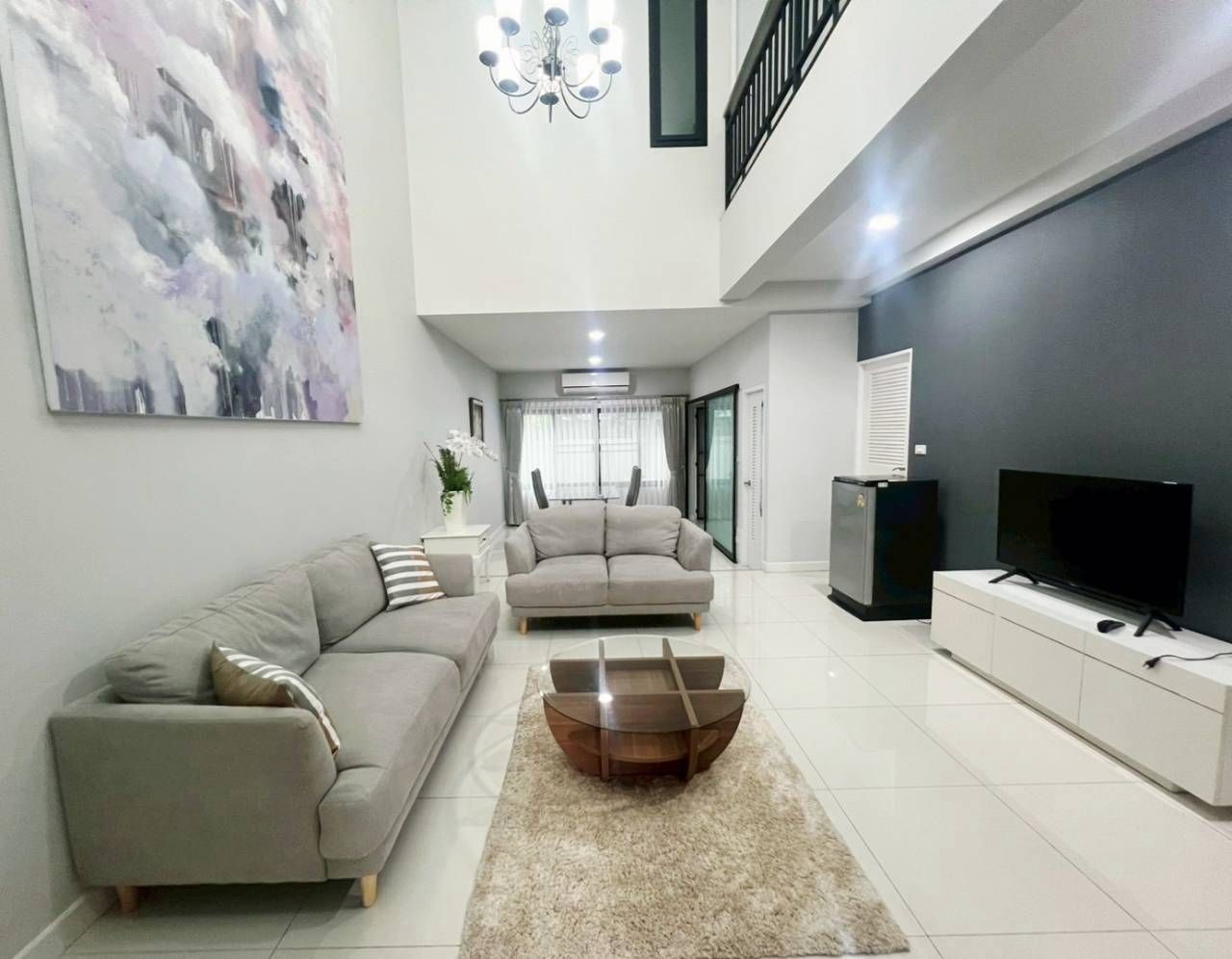 3 Bedroom Townhouse For Rent At Lan Doa Home