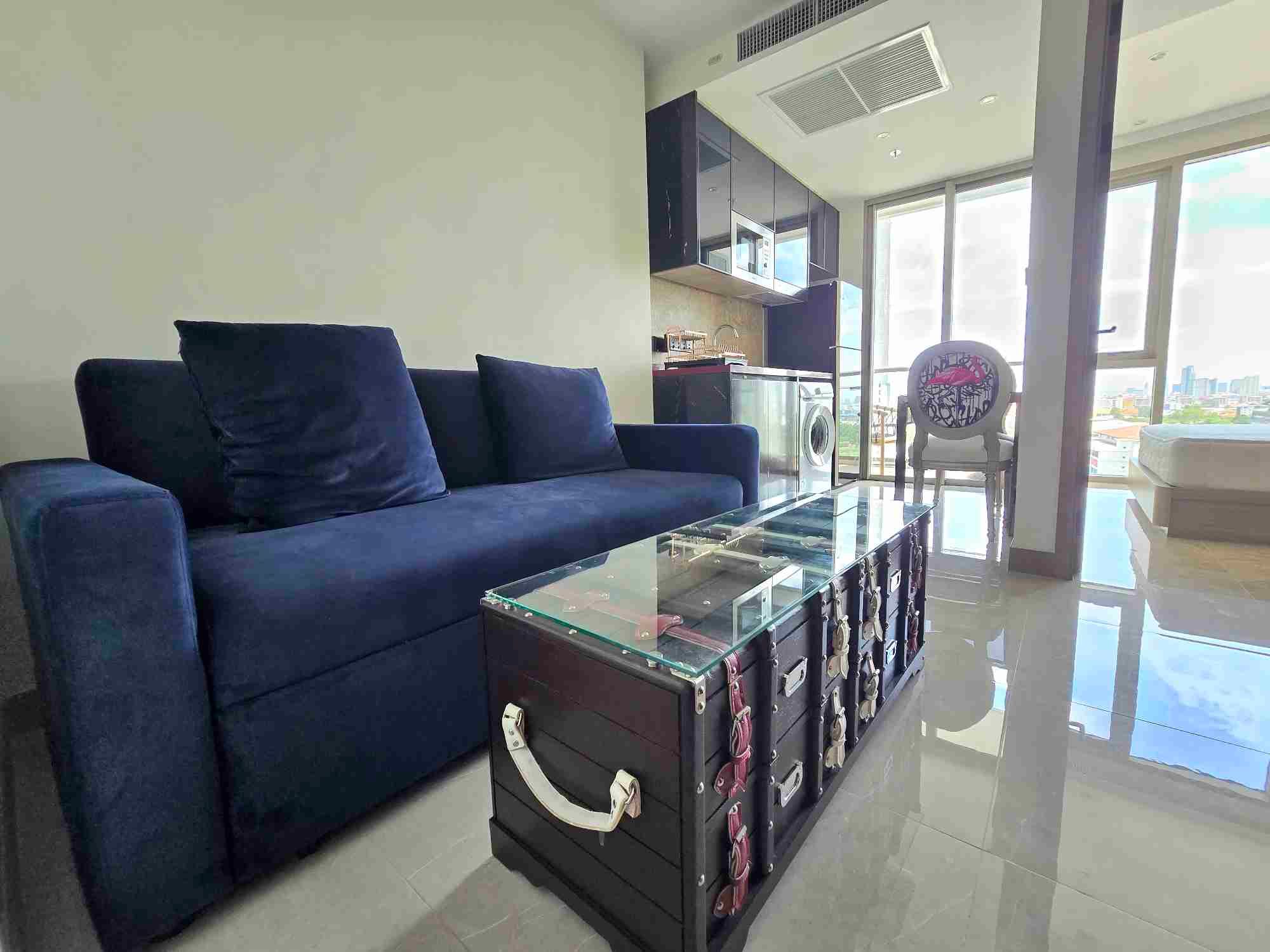 1 Bedroom Condo For Rent At The Riviera Ocean Drive