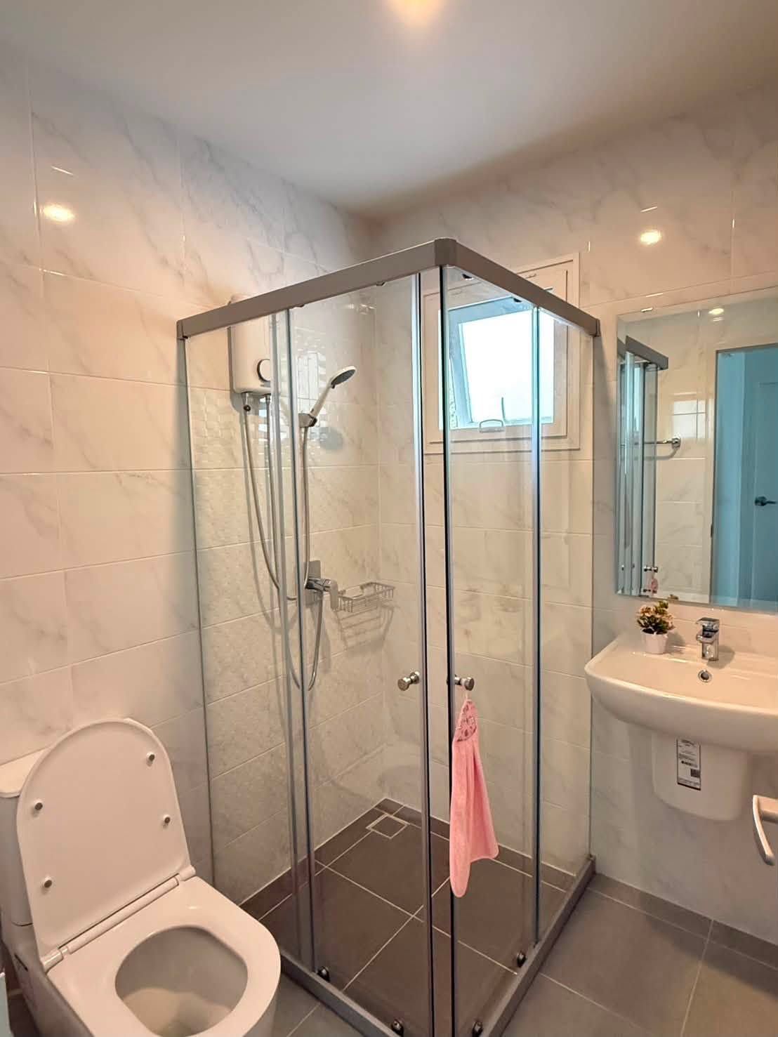 4 Bedroom House For Rent In Mae Sa, Chiang Mai