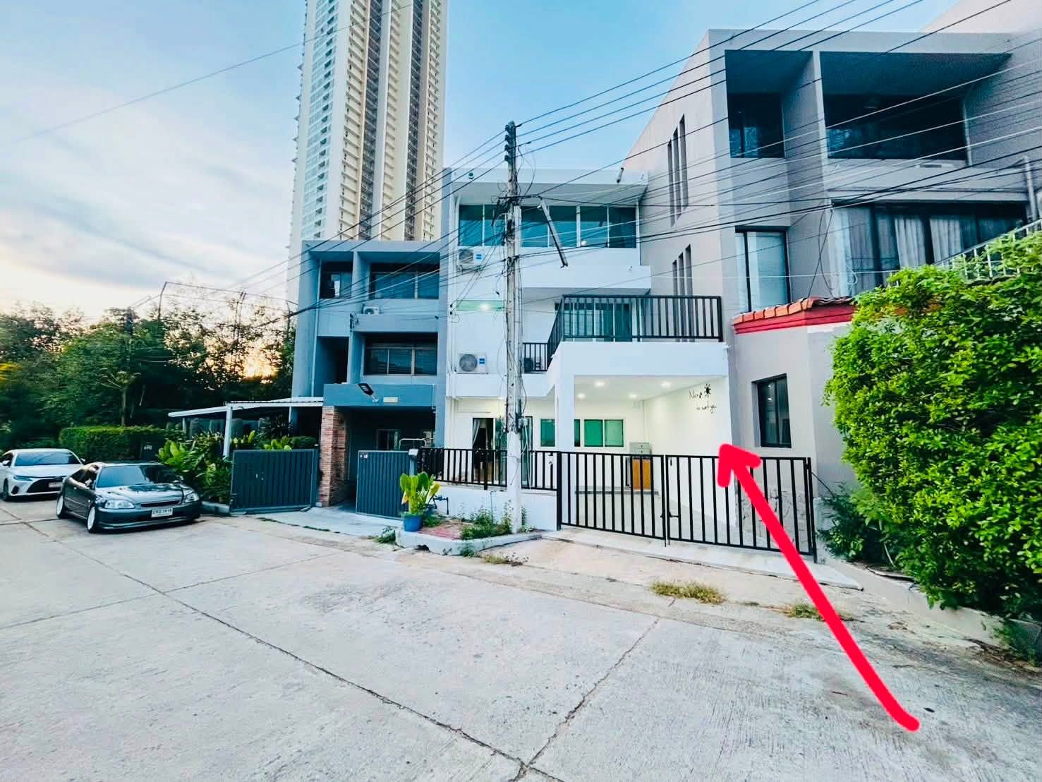 4 Bedroom House For Rent In Nong Prue, Chon Buri