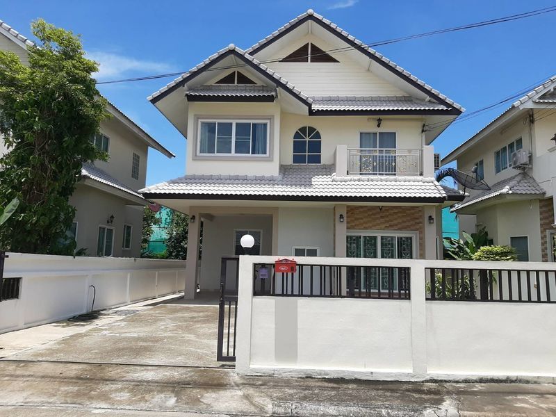 3 Bedroom House For Rent In Mae Hia, Chiang Mai