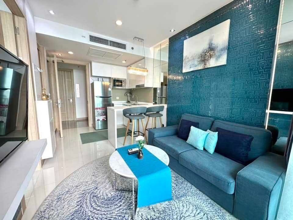 1 Bedroom Condo For Rent At The Riviera Wongamat