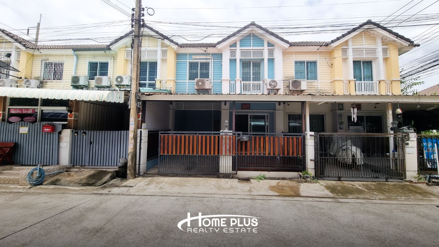 3 Bedroom Townhouse For Rent At Delight Donmuang - Local Road