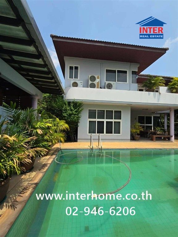 5 Bedrooms House for sale In Si Kan Bangkok