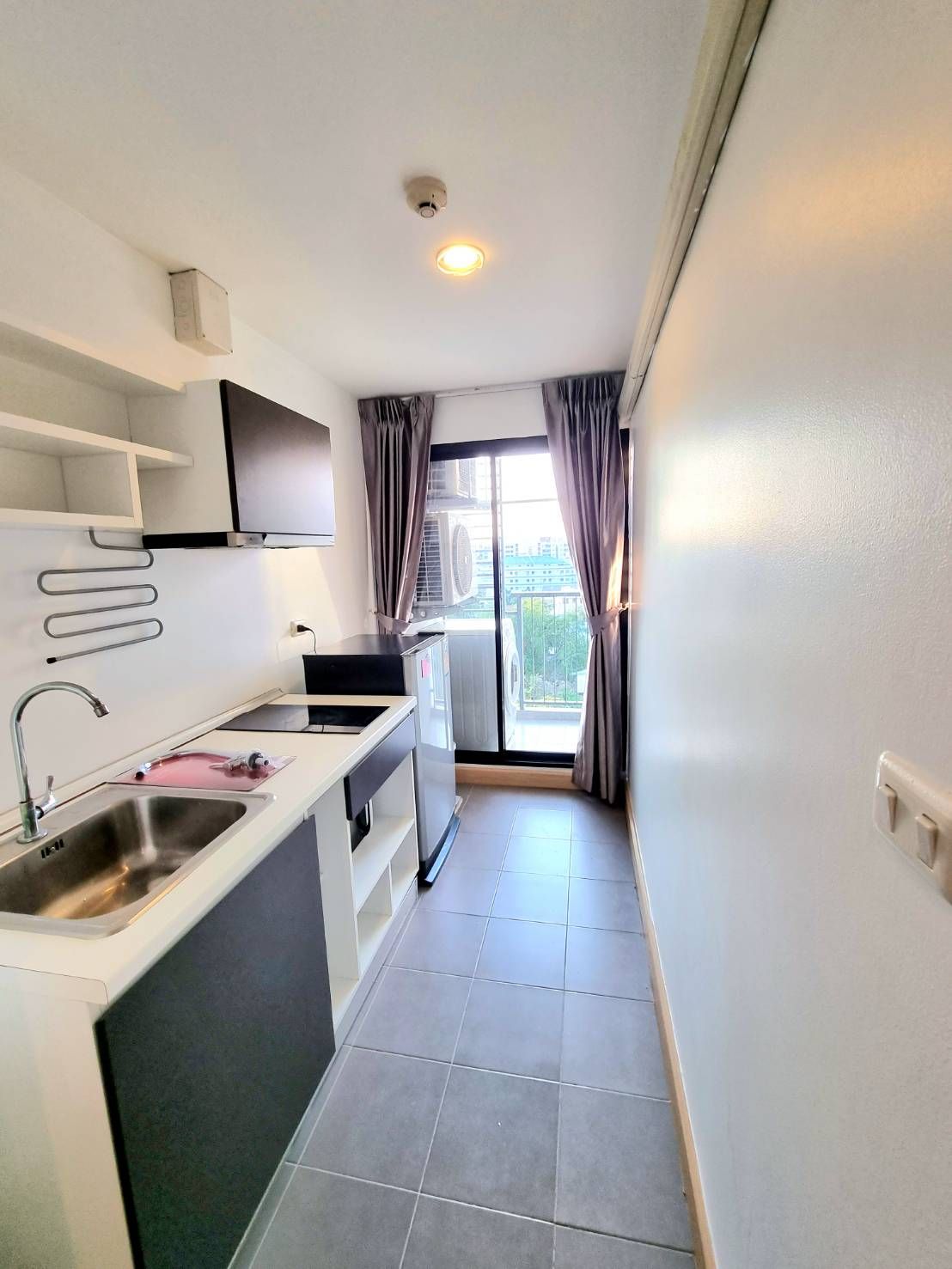 1 Bedroom Condo For Rent In Bang Na, Bangkok