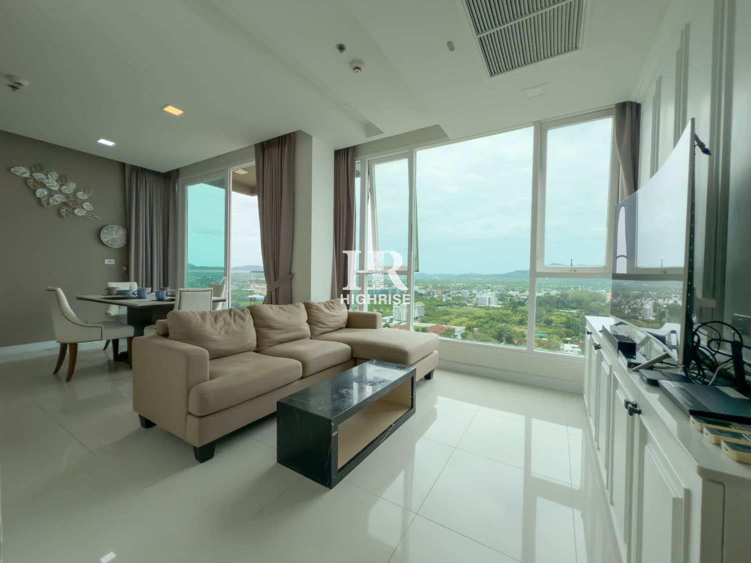 3 Bedroom Condo For Rent At Del Mare