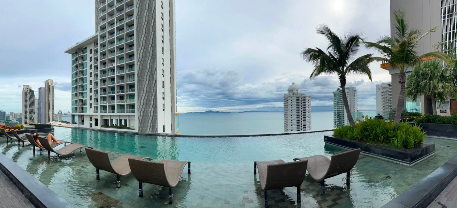 1 Bedroom Condo For Rent At The Riviera Wongamat