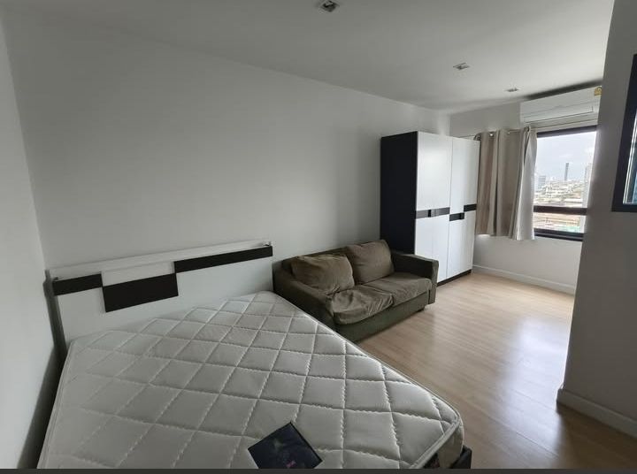 1 Bedroom Condo For Rent In Thung Mahamek, Bangkok