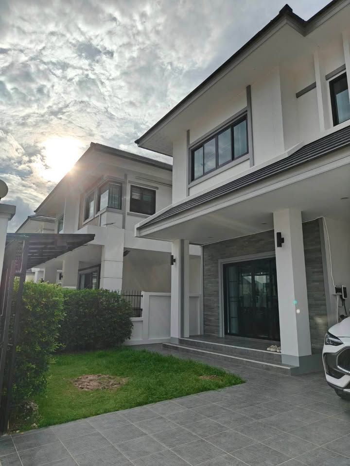 3 Bedroom House For Rent In Wat Ket, Chiang Mai