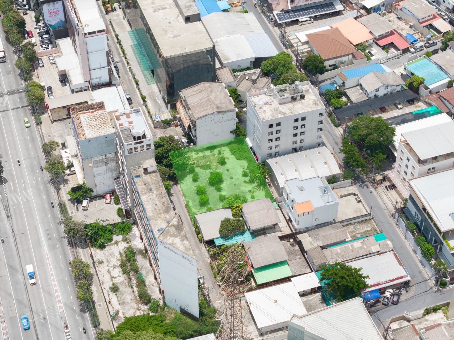 Land for sale In Sam Sen Nok Bangkok