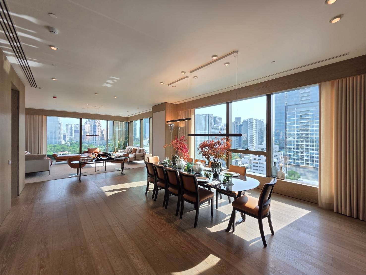 4 Bedrooms Condo for sale In Nimit Langsuan Lumphini Bangkok