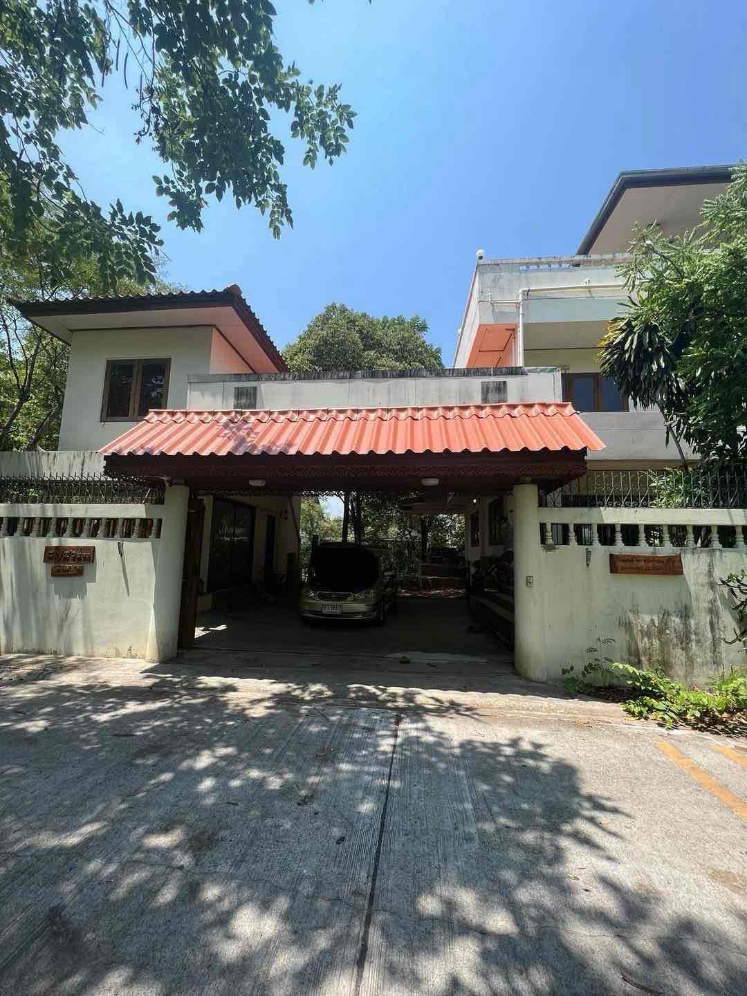 6 Bedrooms House for sale In Ram Inthra Bangkok
