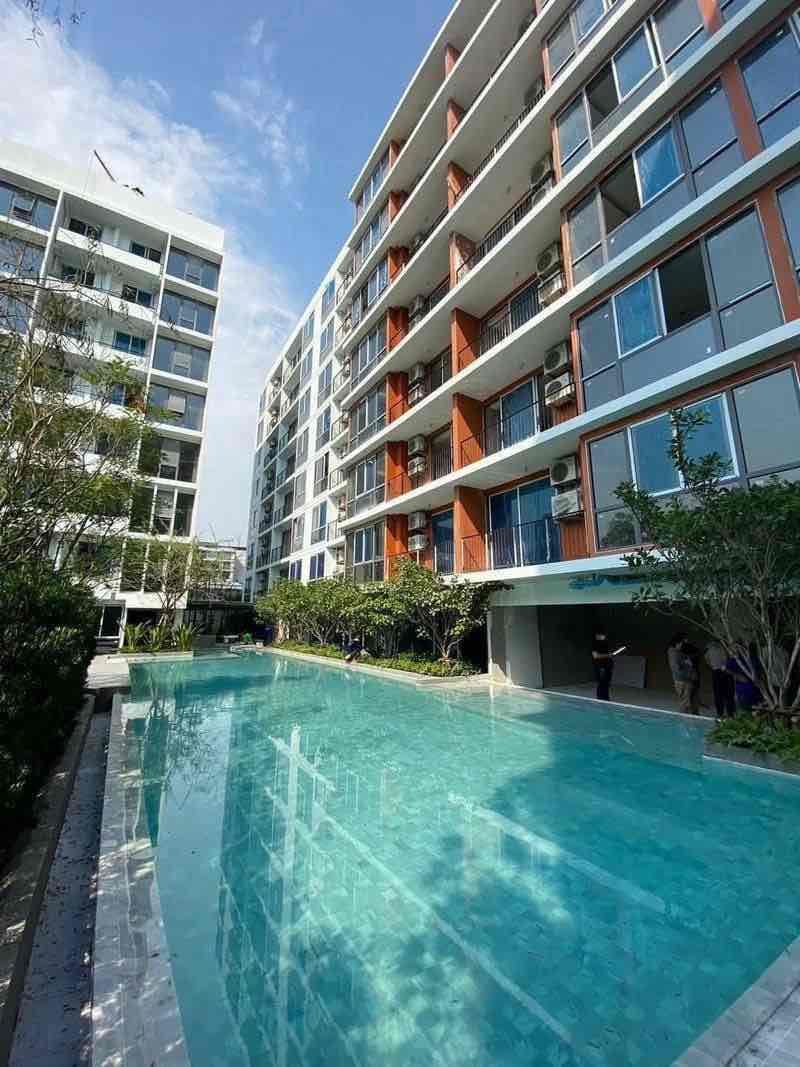 Serviced apartment for sale In Phra Khanong Bangkok