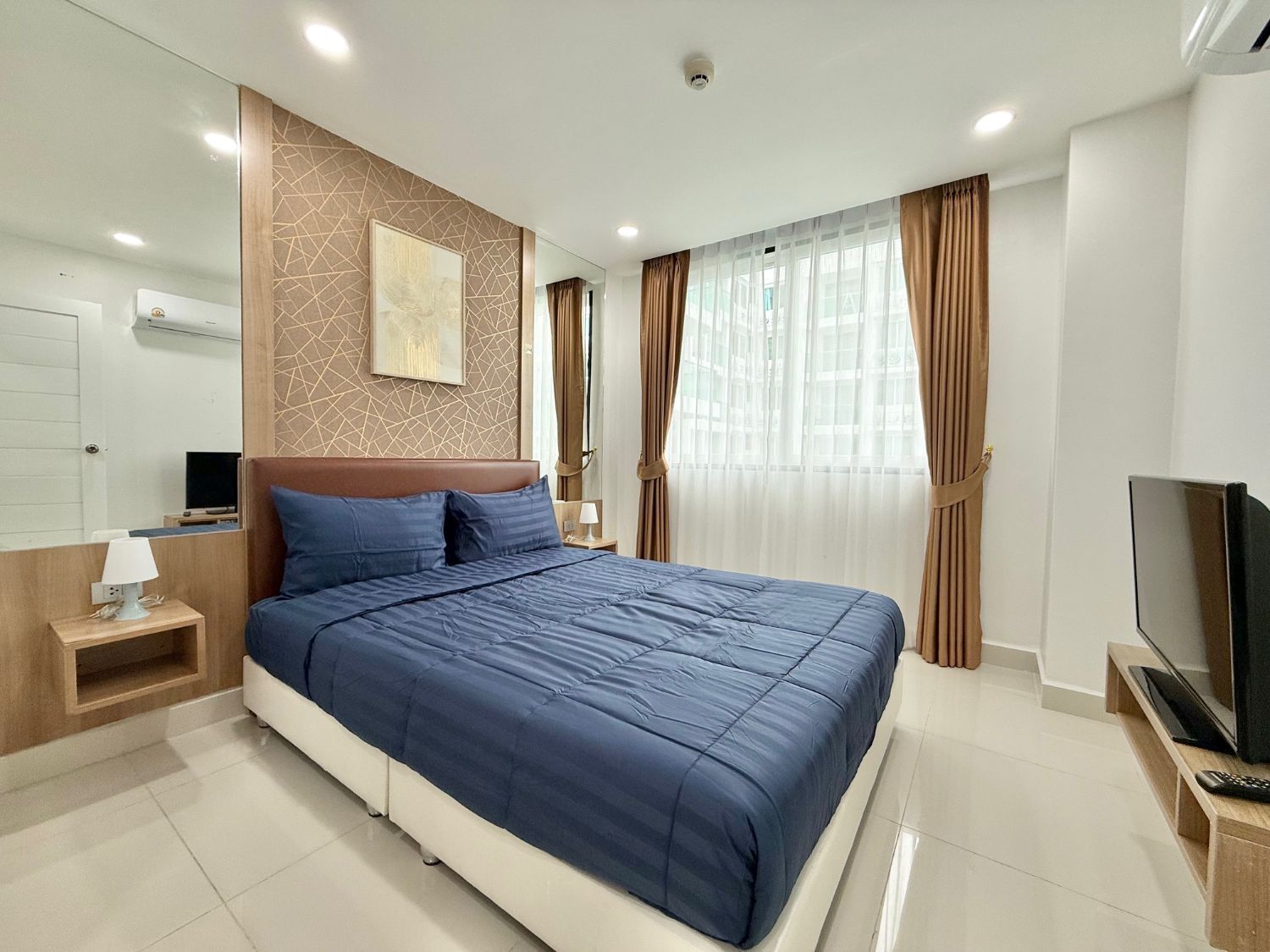 1 Bedroom Condo For Rent At Amazon Residence