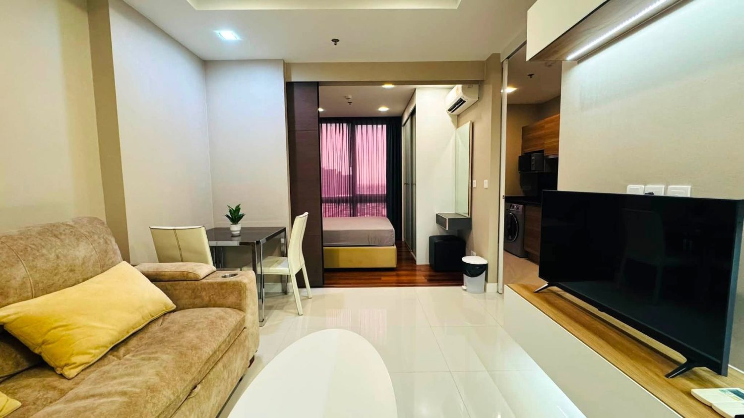 1 Bedroom Condo For Rent At The Metropolis Samrong Interchange