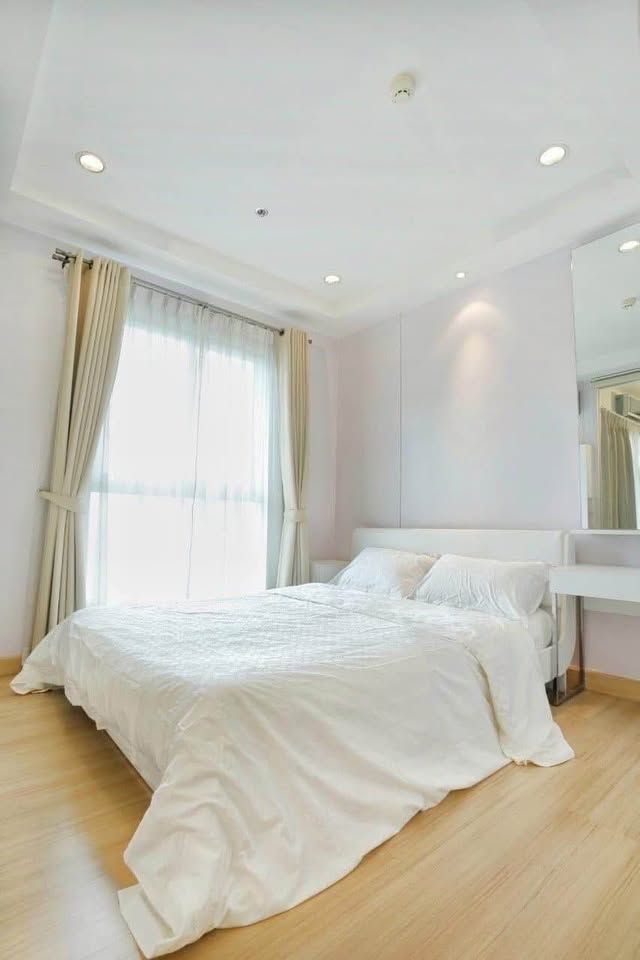 1 Bedroom Condo For Rent At The Parkland Srinakarin Lakeside