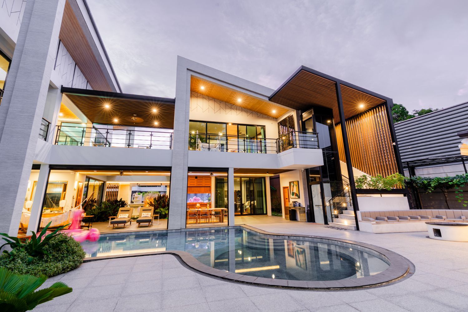 4 Bedrooms Villa for sale In Nai Harn Baan Bua Baan Pattama Rawai Phuket