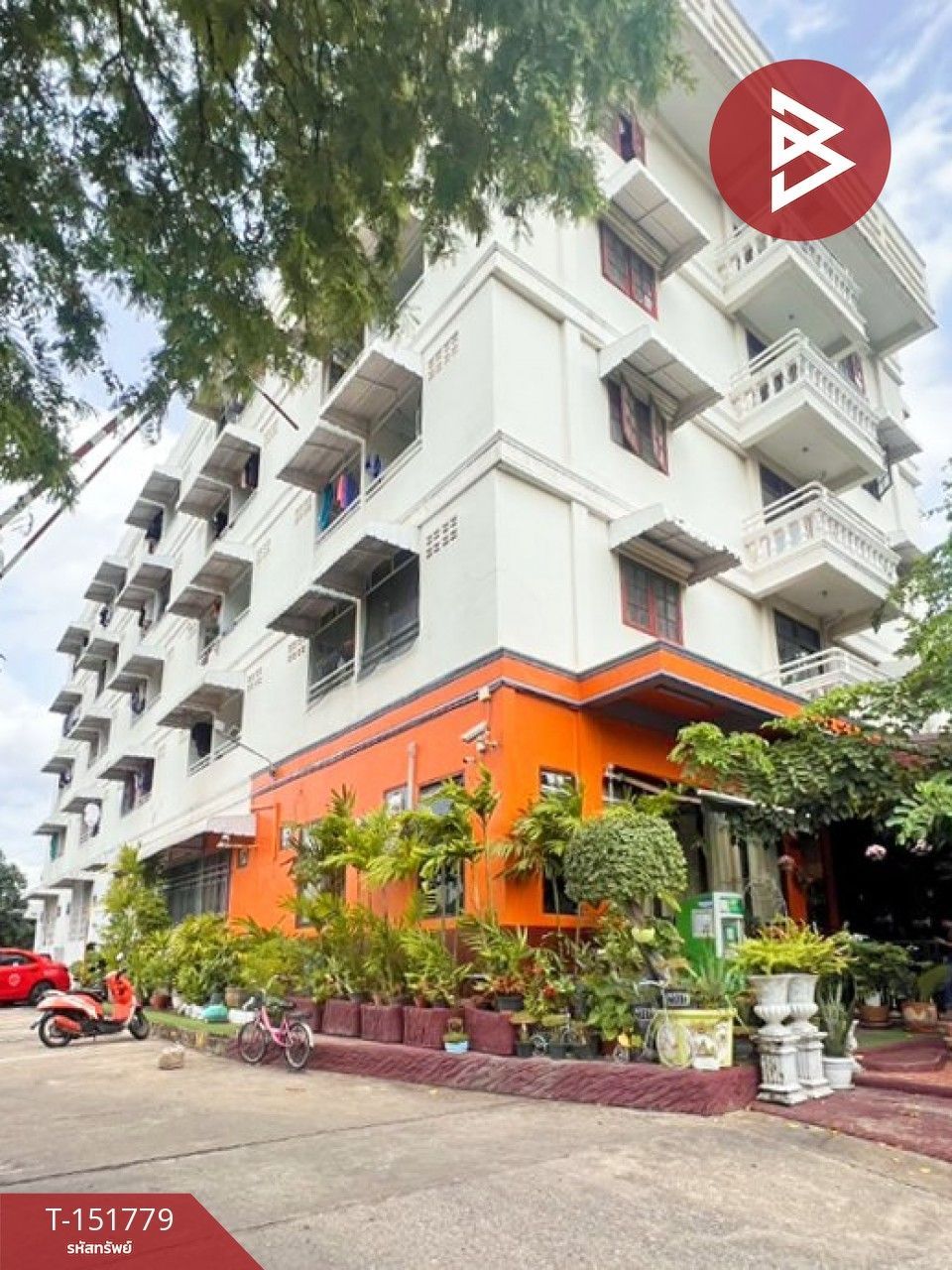89 Bedrooms Apartment for sale In Phra Khanong Bangkok