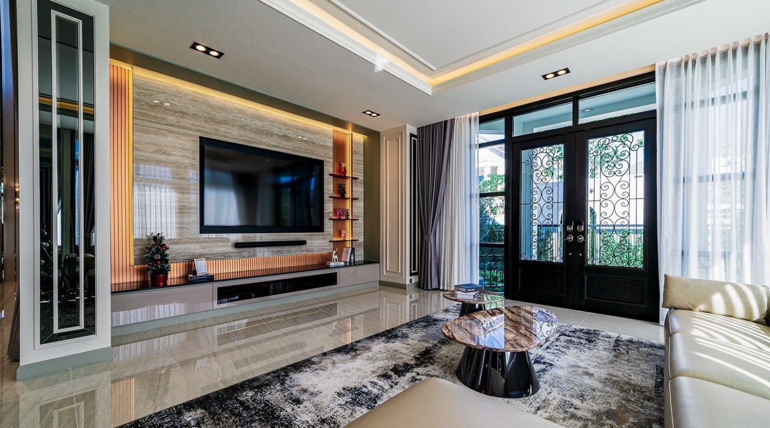 4 Bedrooms House for sale In Lam Pla Thio Bangkok