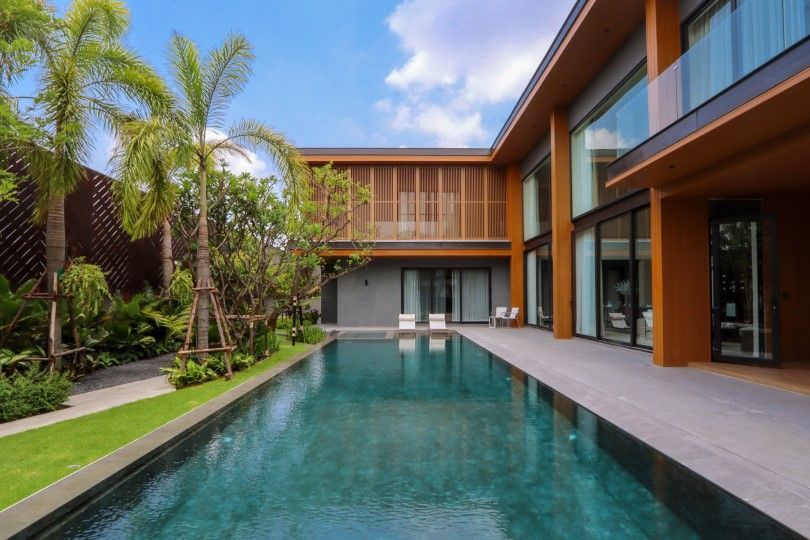 5 Bedrooms House for sale In Bang Talat Nonthaburi