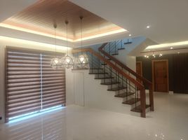 3 Bedroom House for rent in Ayala MRT-3, Makati City, Makati City